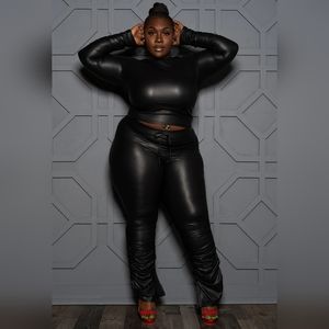 Plus-size Faux Leather Ruched Set